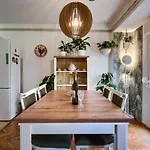 Avocado Apartment